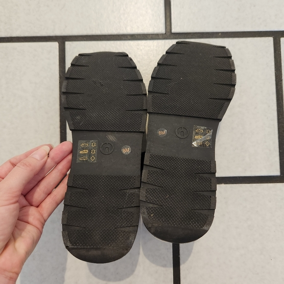 The Wishbone Collection shoes - Picture 4 of 8